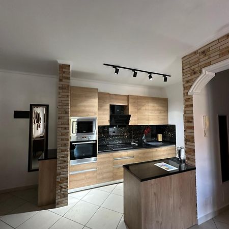 Sunset Apartments Lungomare Vlore Bagian luar foto