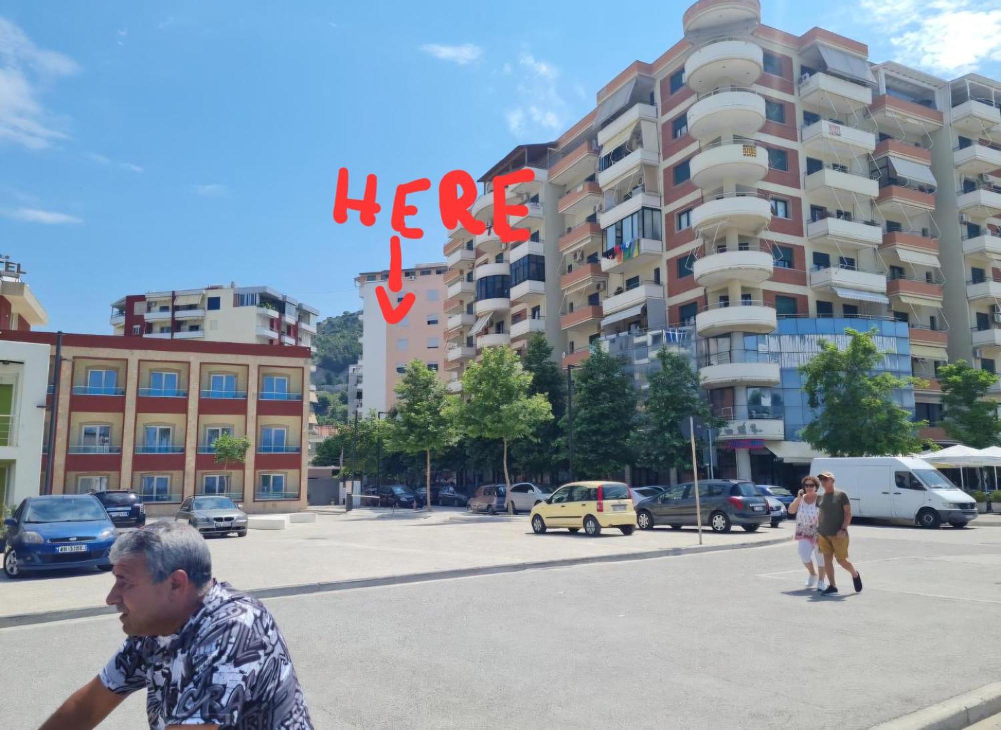 Sunset Apartments Lungomare Vlore Bagian luar foto